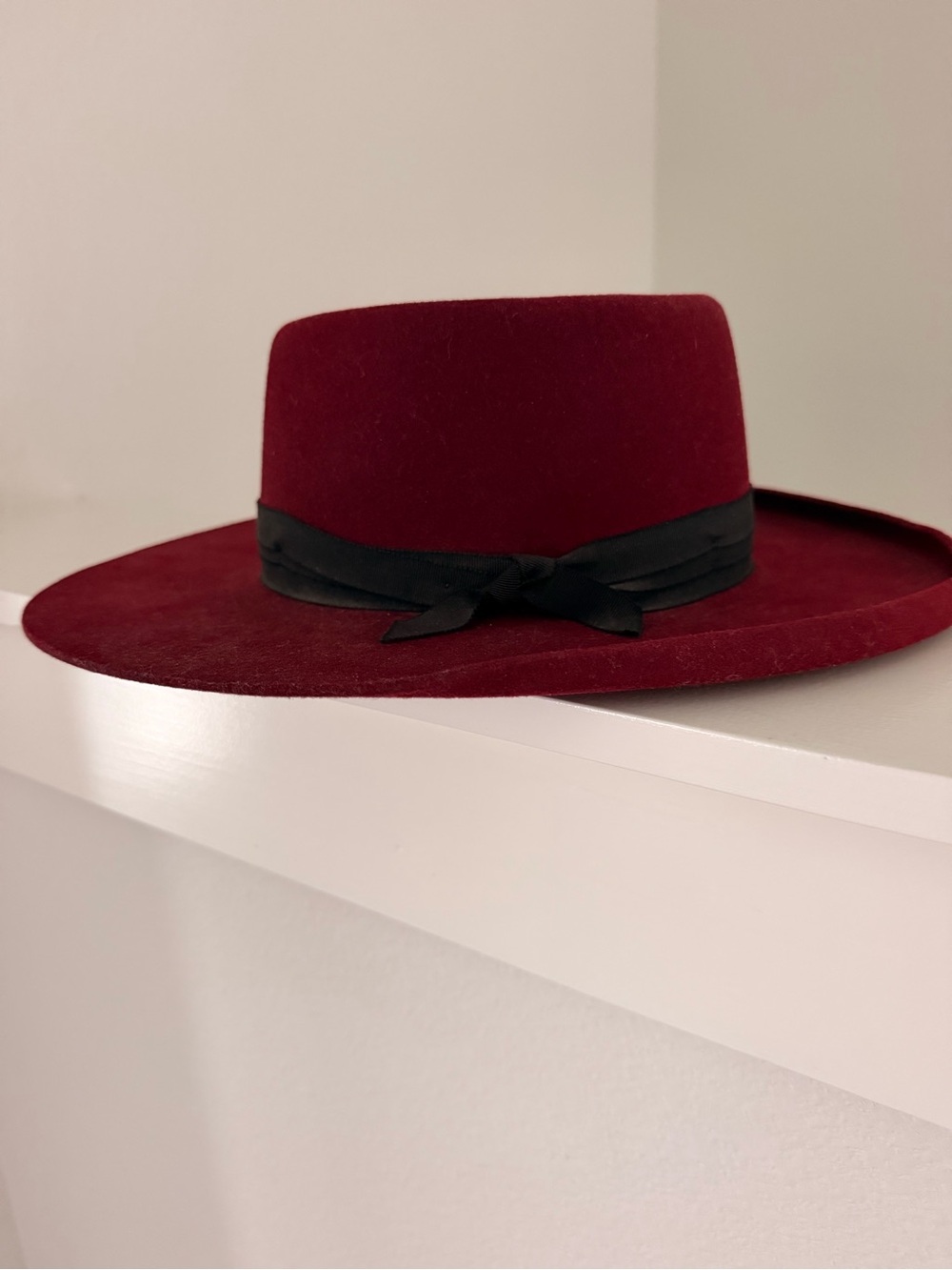 Goorin Bros Burgundy Wool Hat with Black Ribbon Sz M